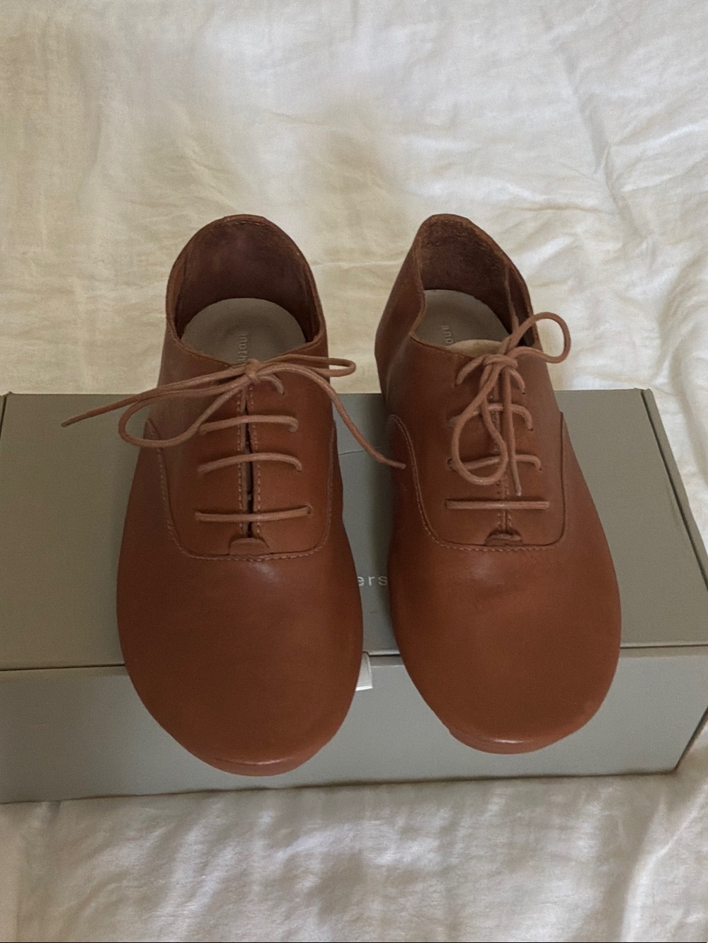 Women’s Brown Leather Derby Oxfords - Minimal Lace-Up Comfort